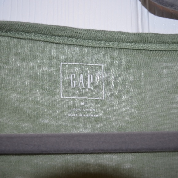 Linen V-Neck Tee - Picture 2 of 3